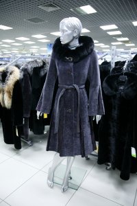 Меховое пальто из мутона, женская коллекция В1212822